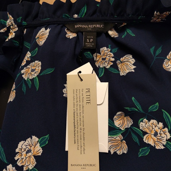 NWT Banana Republic Petite Button Up Blouse - Picture 5 of 5
